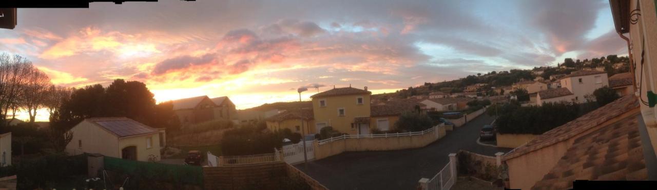 Chez Patrick Roujan Bed & Breakfast Exterior foto